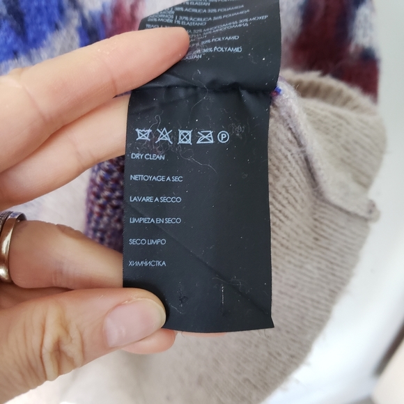 Club Monaco Nohmi Mohair Sweater Small - Picture 7 of 9